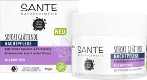 SANTE Naturkosmetik Glättende Nachtpflege, Feuchtigkeitsspendende Nachtcreme für einen strahlenden Teint, Mit natürlichem Hyaluron und Parakresse, 1 x 50 ml